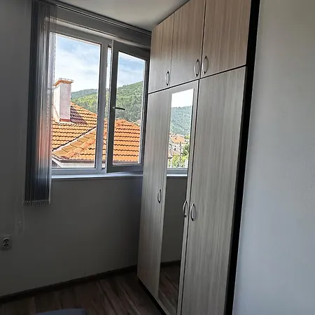 X Apartment *